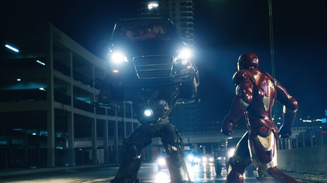 Ficheiro:Iron Monger v. Iron Man.jpg