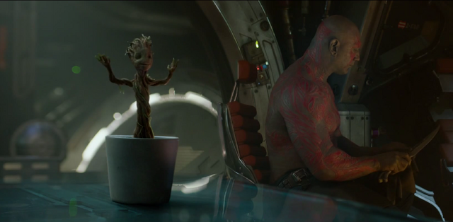 Ficheiro:Dancing Groot.png