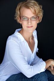 Julie Kenner