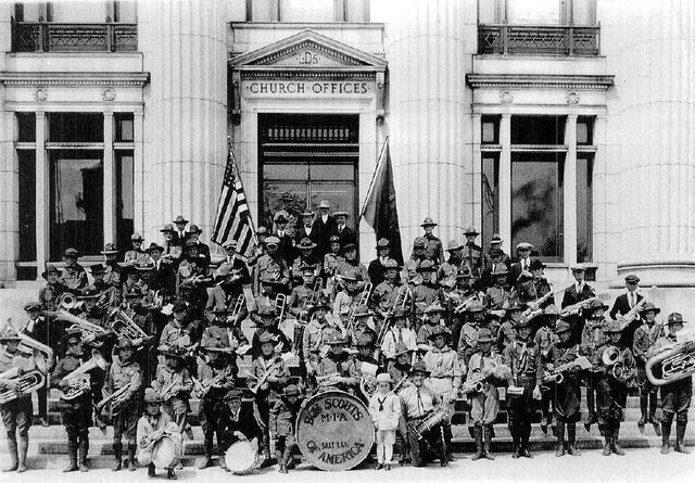 File:CAB with Scouts.jpg