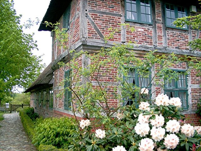 File:UWN - Wonen.jpg