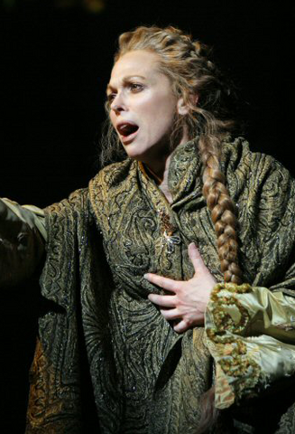File:Gabrielle, musical, cropped.png