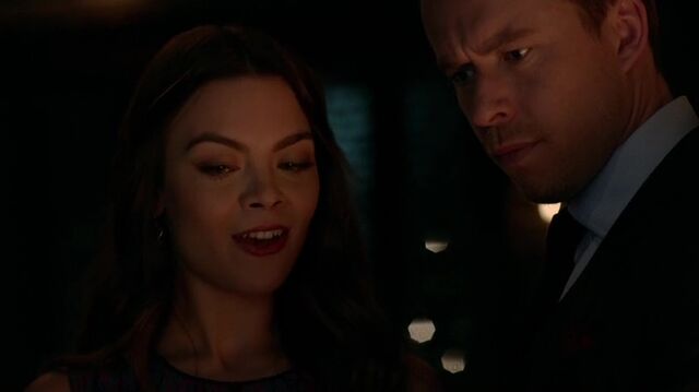 File:7X06-41-JulianNora.jpg