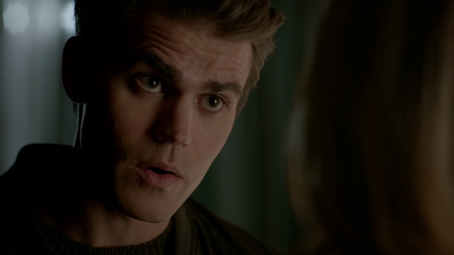 File:721-078-Stefan~Caroline.png