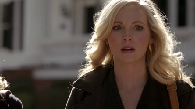 File:6X15-34-Caroline.png