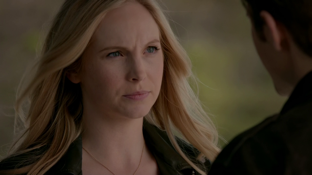 File:722-032~Stefan-Caroline.png
