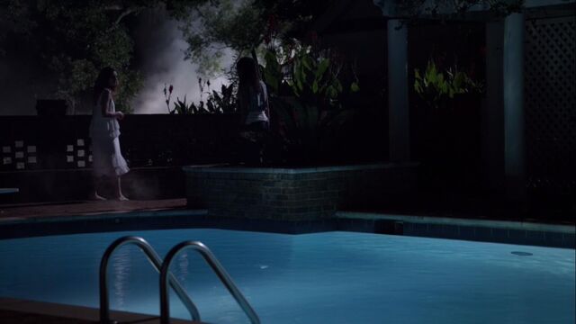 File:Hayleyandsabinepool.jpg