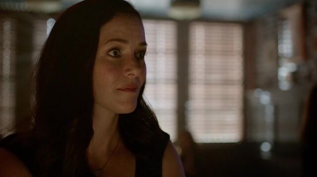 File:7X01-42-Lily.jpg