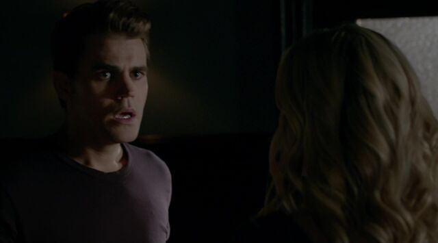 File:711-085-Stefan-Caroline.jpg
