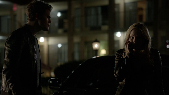 File:721-095-Stefan-Caroline.png