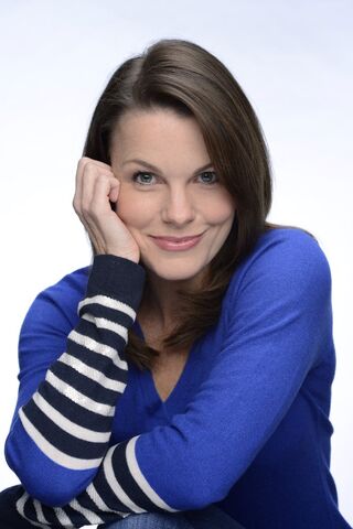 File:Lisa Stewart.jpg