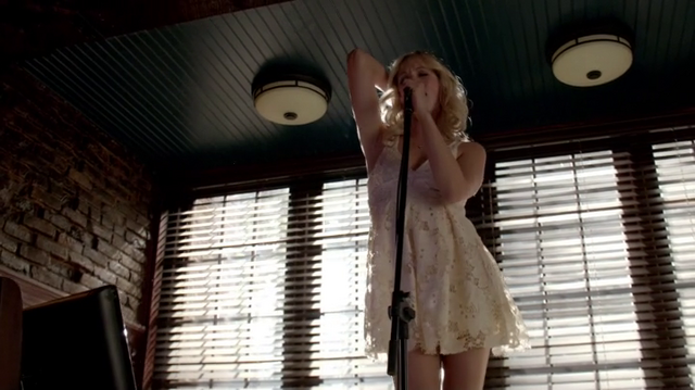 File:6X18-28-Caroline.png