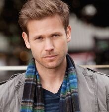 Alaric-Saltzman-s206.jpg