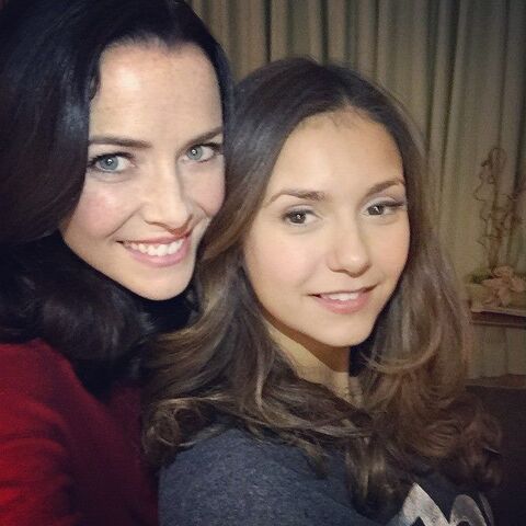File:Annie-and-nina.jpg