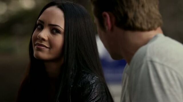 File:6X13-90-Sarah.jpg