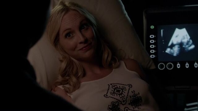 File:7X07-131-Caroline.jpg