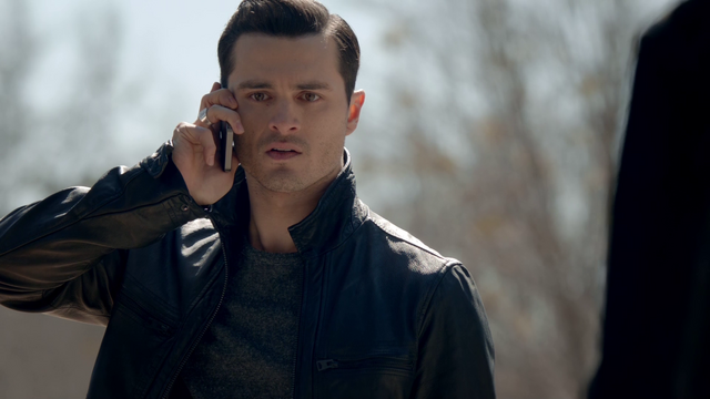 File:720-045-Enzo~Rayna.png
