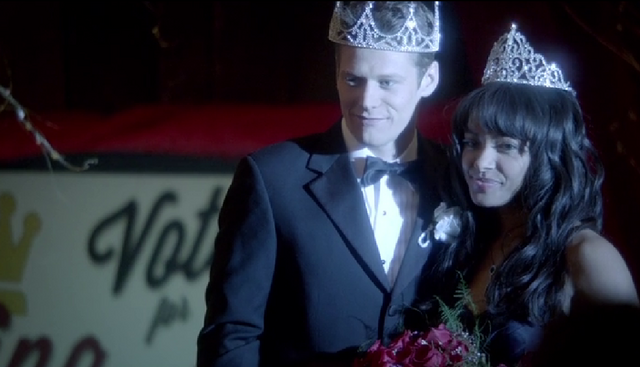 File:King-and-queen-prom.png