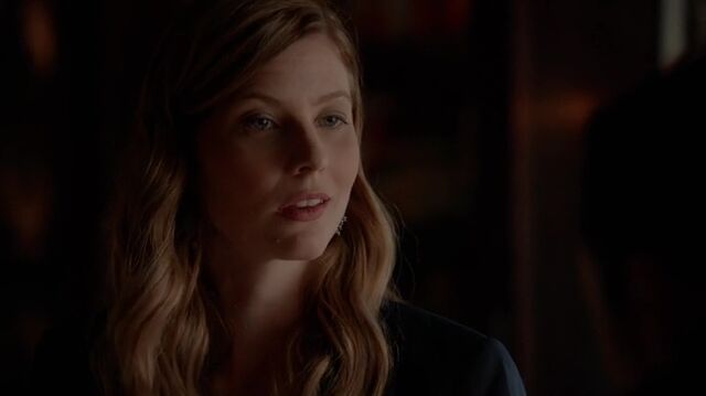 File:7X04-25-Valerie.jpg
