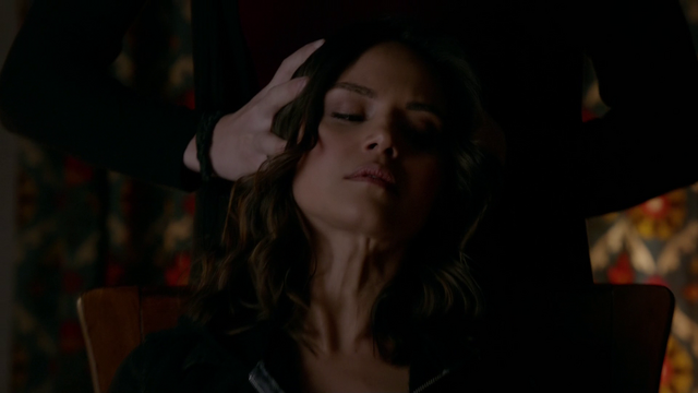 File:717-071~Valerie-Rayna.png