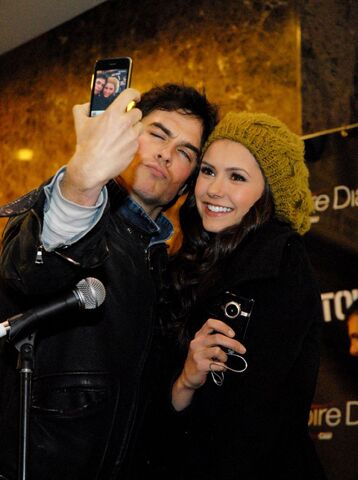 File:Ian-Nina-HQ-the-vampire-diaries-10203047-1493-2000.jpg