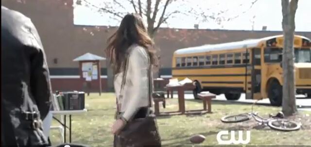 File:Elena 4x21 3.jpg