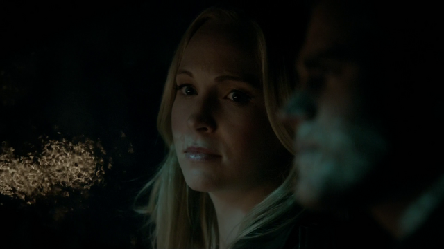 File:721-128~Stefan-Caroline.png