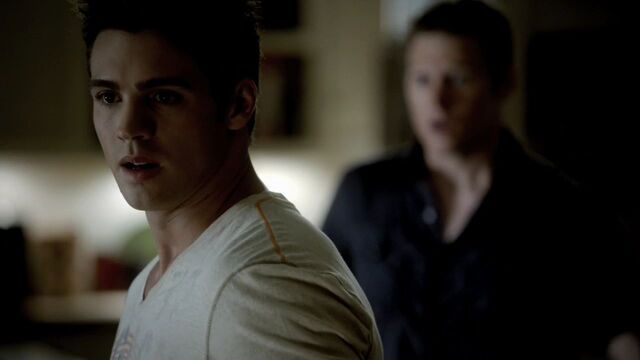 File:302VampireDiaries1429.jpg