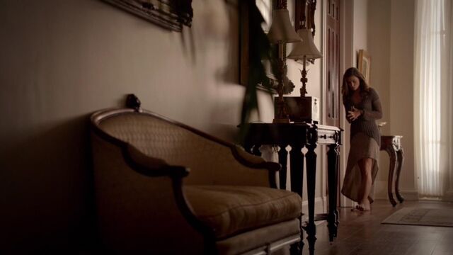File:Hayleyhallway.jpg