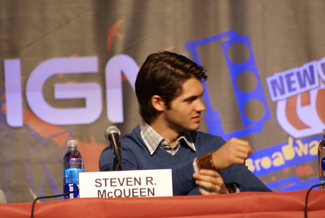 File:2010 NYCC 31.jpg