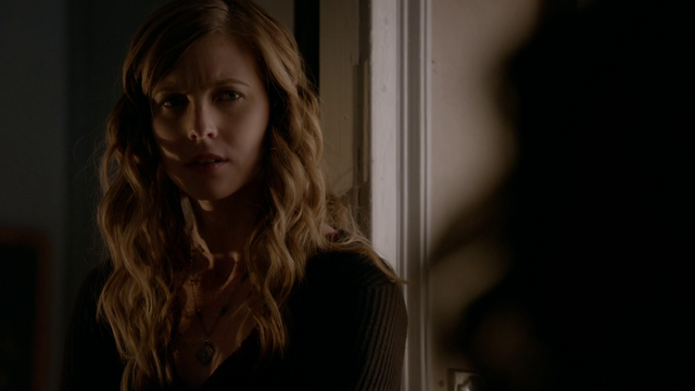 File:717-067-Valerie~Rayna.png