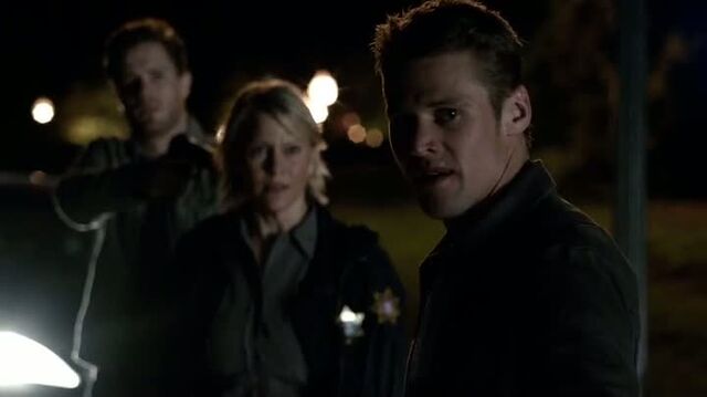 File:6X07-89-MattLiz.jpg