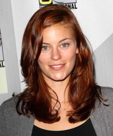 File:Cassidy Freeman74.jpg