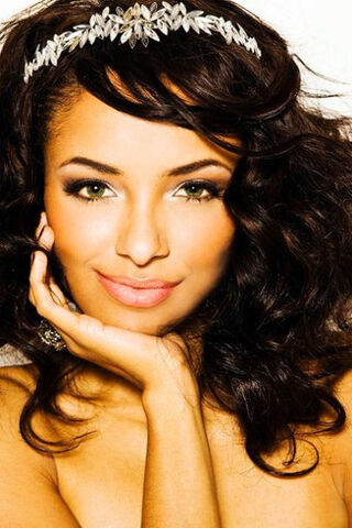File:Bonnie-Bennett-s212.jpg