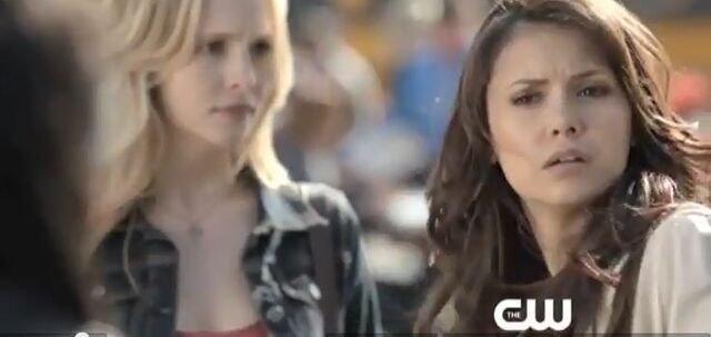 File:Caroline and elena 2.jpg