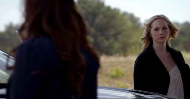 File:Ele-Caroline 5x22.png