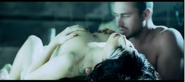 File:TaylorKinney gaga.png