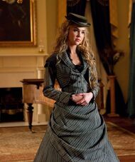 215DieDinnerpartyLexiStill (1)