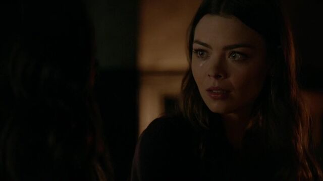 File:7X09-86-Nora.jpg