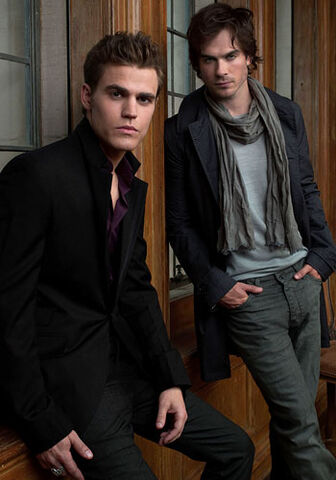 Datei:Salvatore-brothers-stefan-damon.jpg