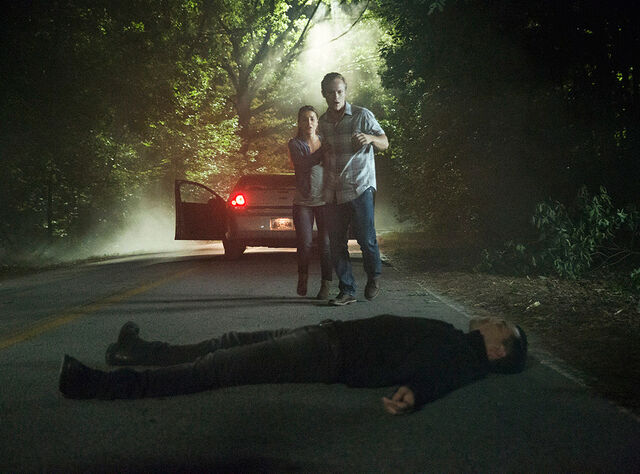 File:8x01 Hello Brother 3.jpg