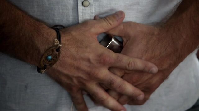 File:Alaric's daylight bracelet.jpg