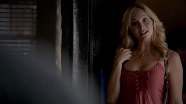 File:Caroline TVD 5x04.jpg