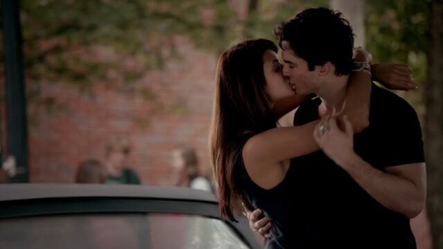 File:Delena TVD 5x02.jpg