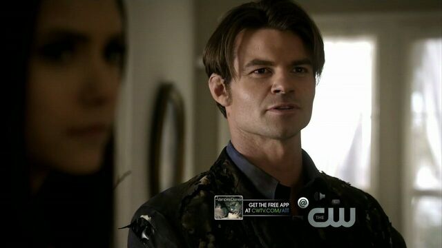 File:Elijah-and-Elena-in-2x19-Klaus-elijah-and-elena-21743256-1280-720.jpg