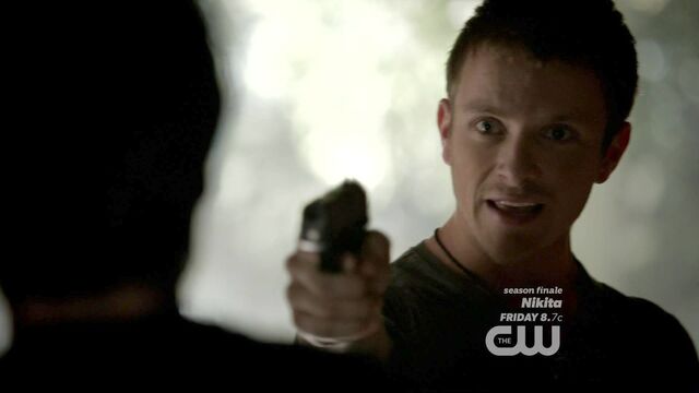 File:Vaughnshootsdamon.jpg