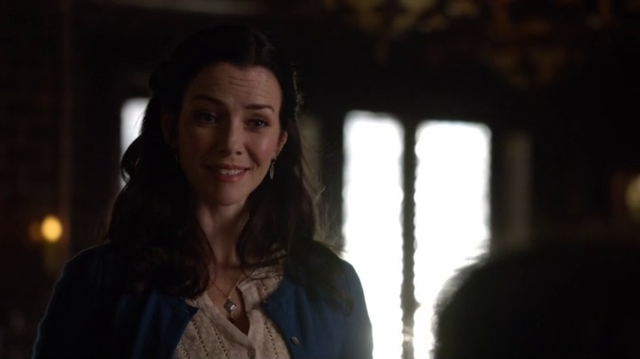 File:6X18-21-Lily.png