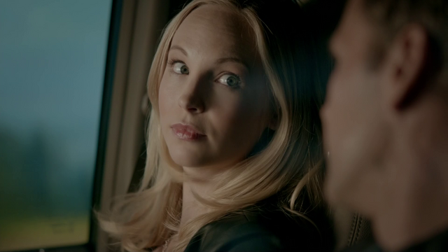File:720-038-Caroline~Alaric.png