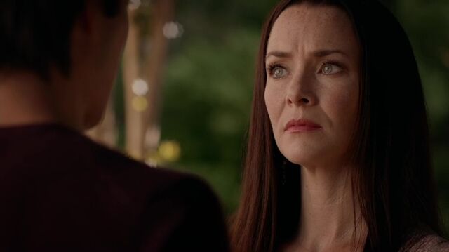 File:7X08-55-Lily.jpg