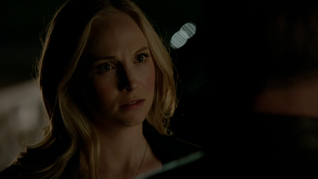 File:722-093-Caroline~Alaric.png